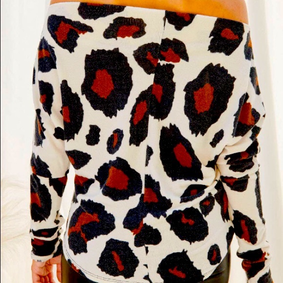 Cold Shoulder Slay Blouse - Picture 2 of 2